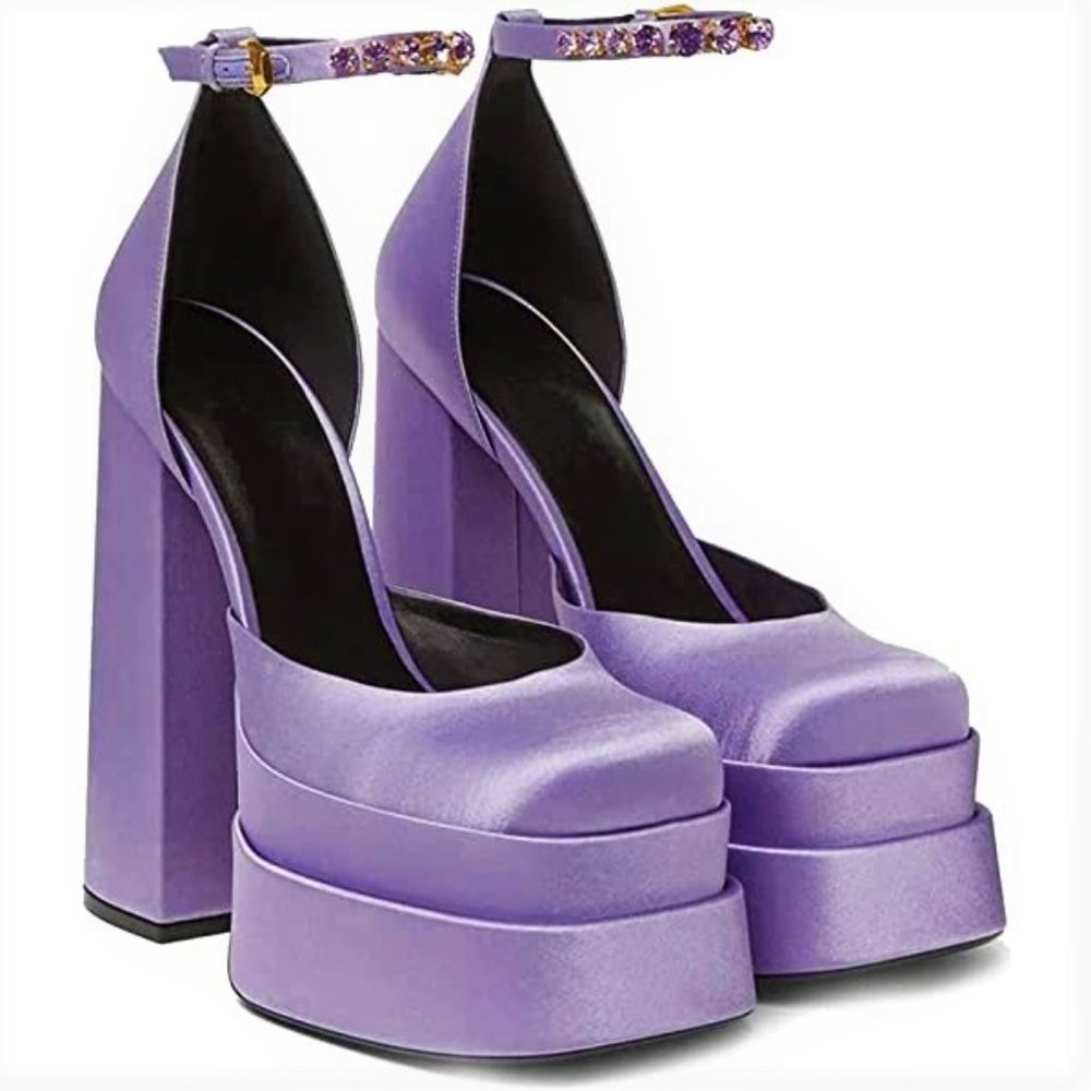 NEW LUXURY LAVENDER SATIN MEDUSA PLATFORM HEELS - Picture 7 of 7